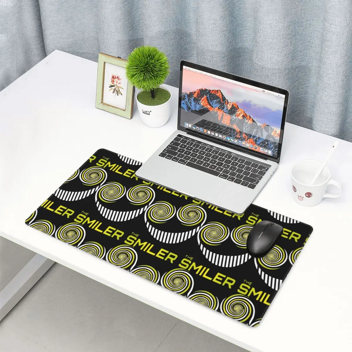Large Mouse Pad The Smiler Alt - Laptop Accessories Uk 评论和价格